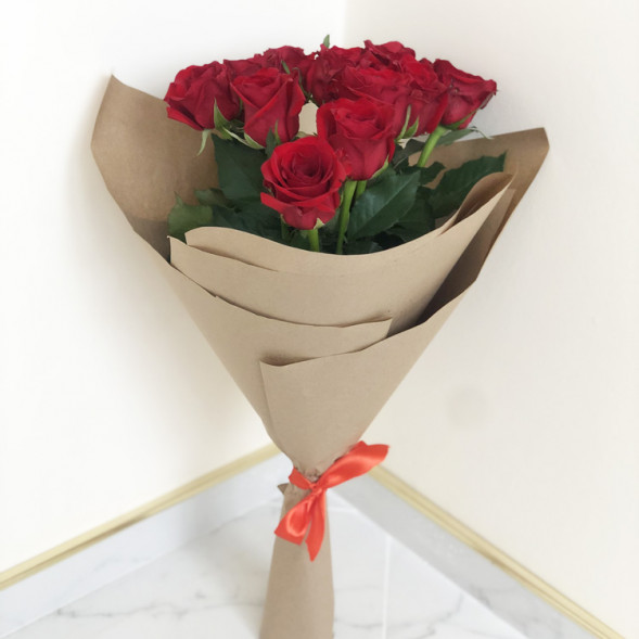 Букет 11 красных роз в Черноморском