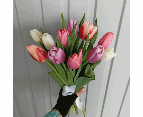 11 тюльпанов цвета микс, лента в Черноморском