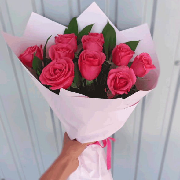 Букет 11 розовых роз в Черноморском