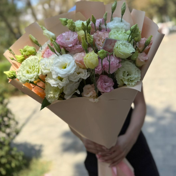 Букет из эустом Летнее утро в Черноморском