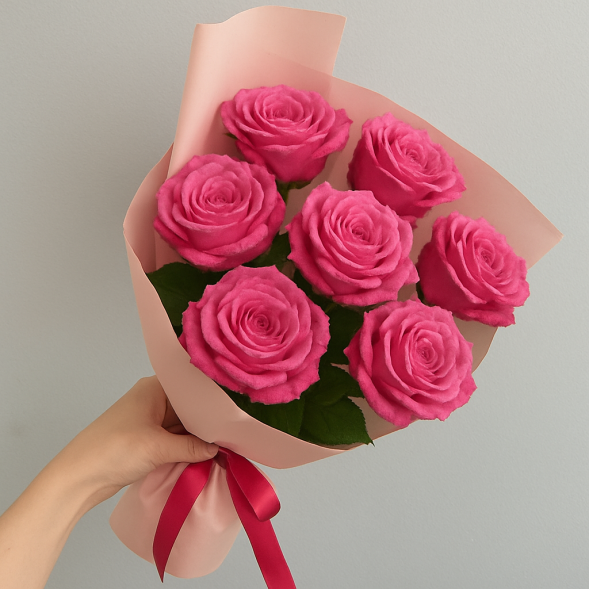 Стильный букет 7 розовых роз в Черноморском
