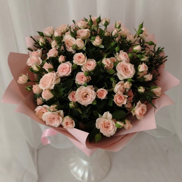 Букет из кустовых роз «Крем-брюле»  в Черноморском